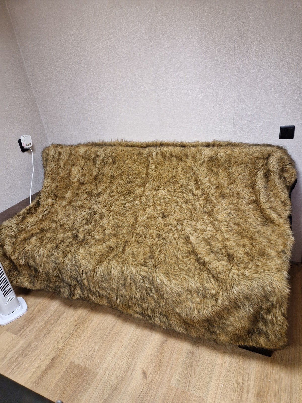 Bruine faux fur deken/plaid, Ophalen of Verzenden, Zo goed als nieuw, Bruin, Overige typen