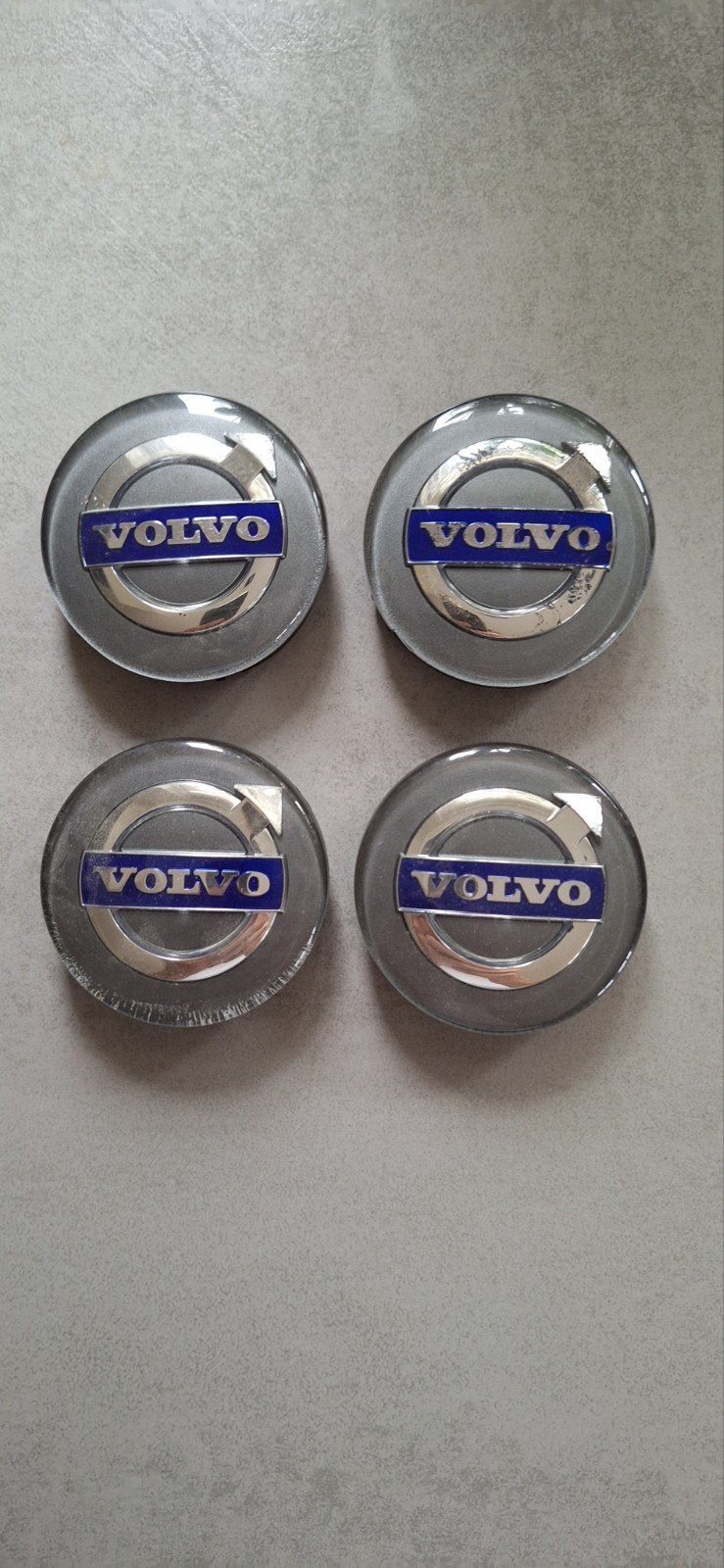 Set van 4 Volvo wieldoppen/naafdoppen, Ophalen of Verzenden, Gebruikt, Volvo