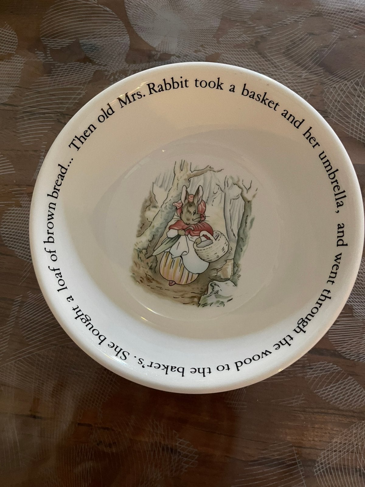 Wedgwood Peter Rabbit origineel,schaaltje 14 cm.Mooie staat., Huis en Inrichting, Keuken | Servies, Ophalen of Verzenden, Gebruikt