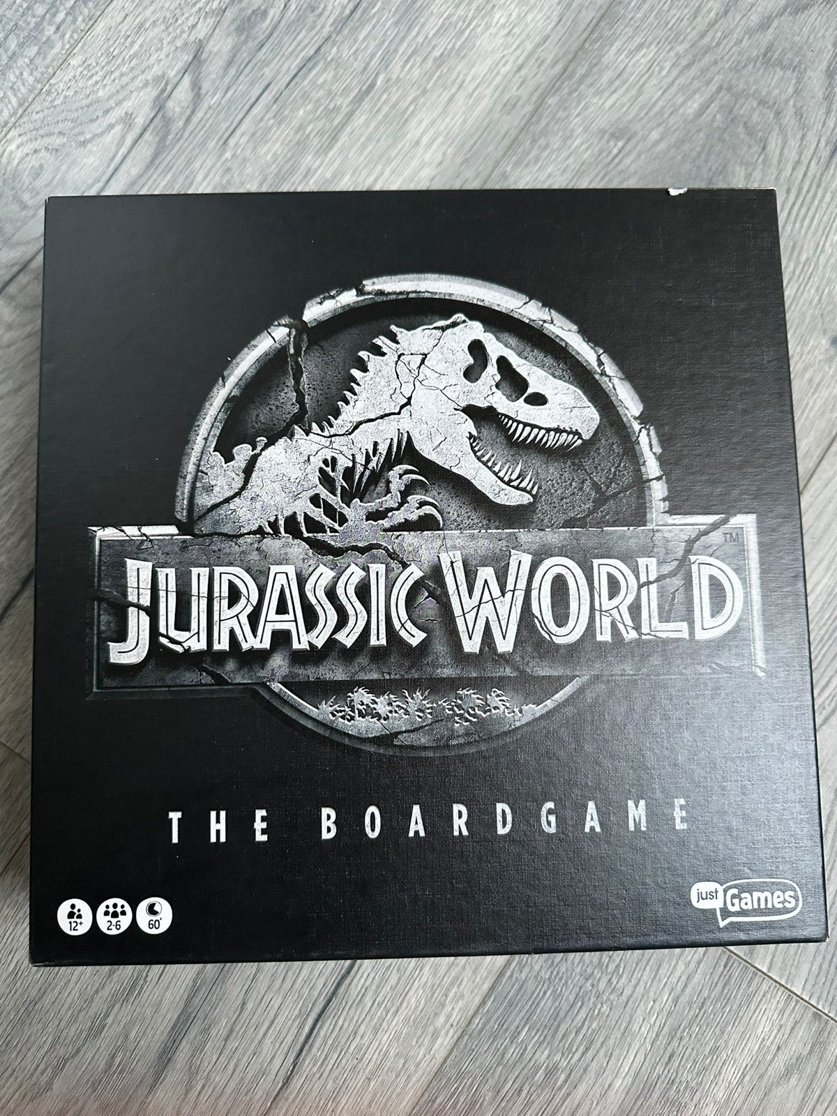 Nieuw Jurassic World: The Board Game - Bouw je eigen park!, Hobby en Vrije tijd, Gezelschapsspellen | Bordspellen, Drie of vier spelers