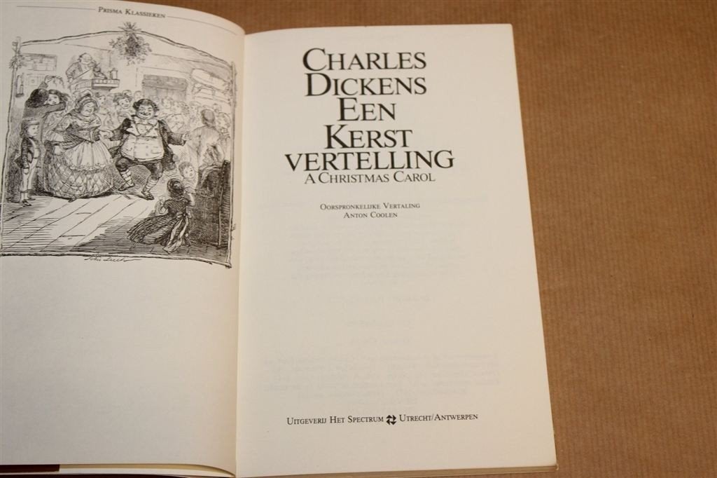 Een Kerstvertelling — Charles Dickens, 1e druk 1982 Prisma, Ophalen of Verzenden, Gelezen