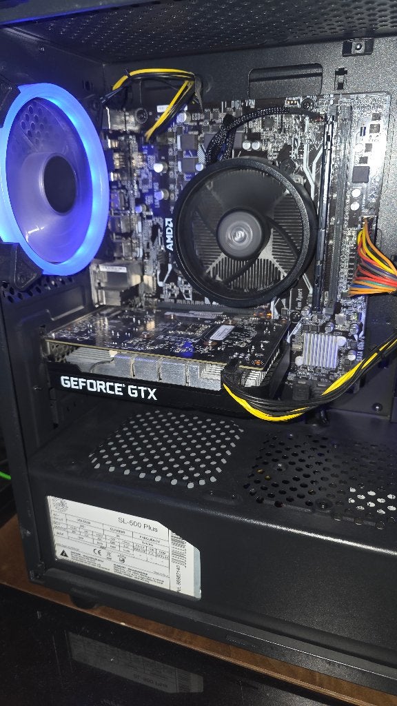 Foto 6 van Gaming PC, perfect voor beginnende gamers.