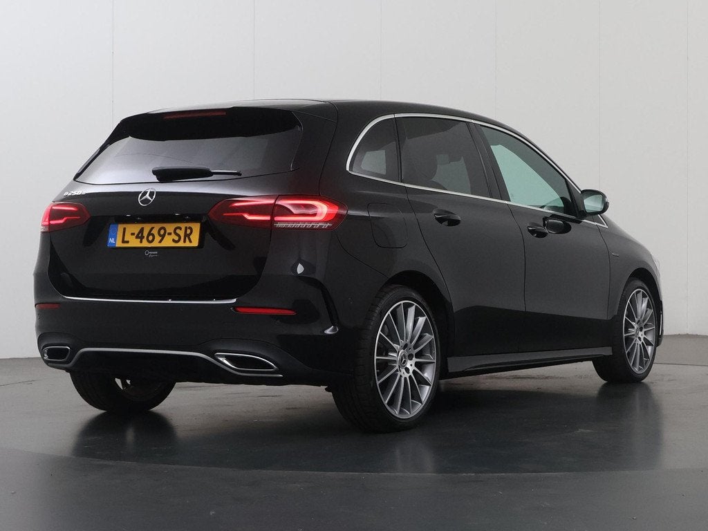 Mercedes-Benz B-klasse 250 e Premium Plus | AMG | Trekhaak |, Auto's, Mercedes-Benz, Gebruikt, 4 cilinders, 16 kWh, Leder en Stof