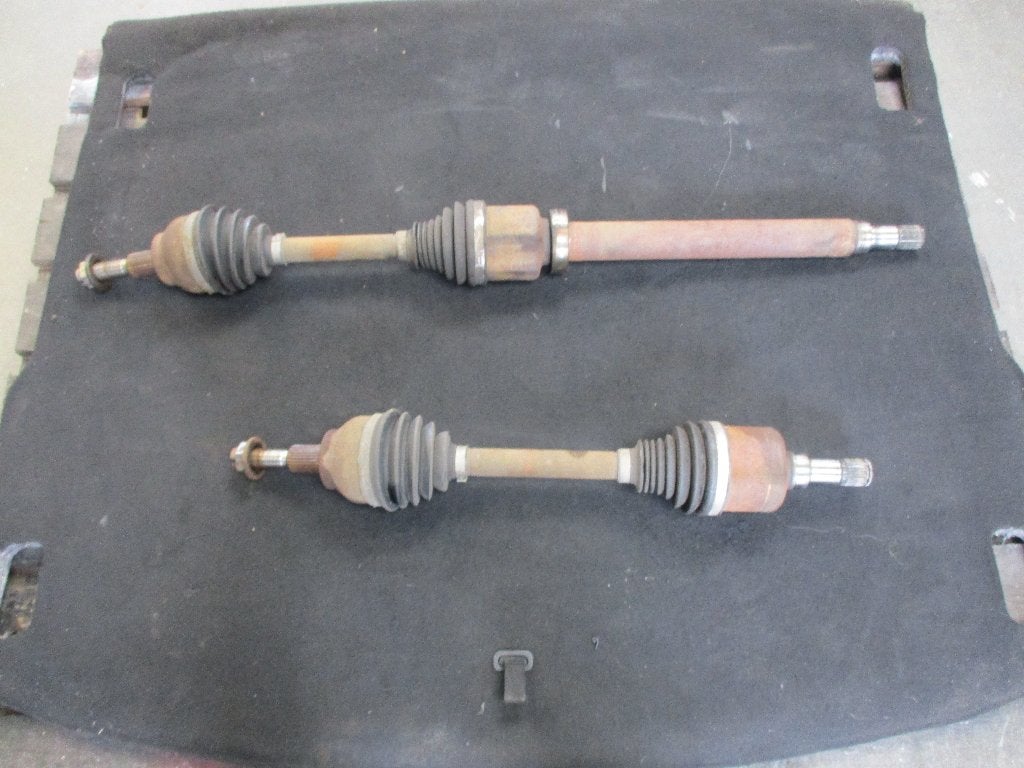 Ford focus 3 ST  aandrijfassen links en rechts €100 per stuk, Ophalen of Verzenden, Gebruikt, Ford