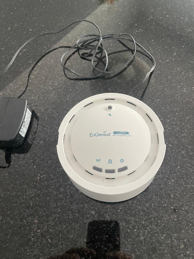 Wifi versterker, Ophalen of Verzenden, Zo goed als nieuw, Engenius