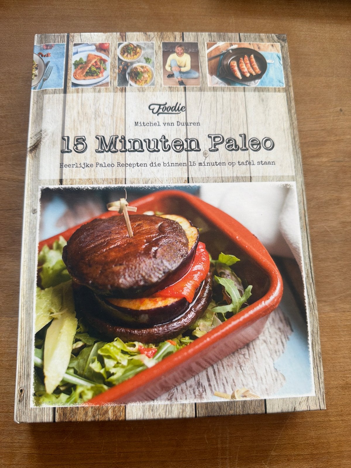 15 Minuten Paleo: Heerlijke Paleo Recepten, Boeken, Ophalen of Verzenden, Zo goed als nieuw