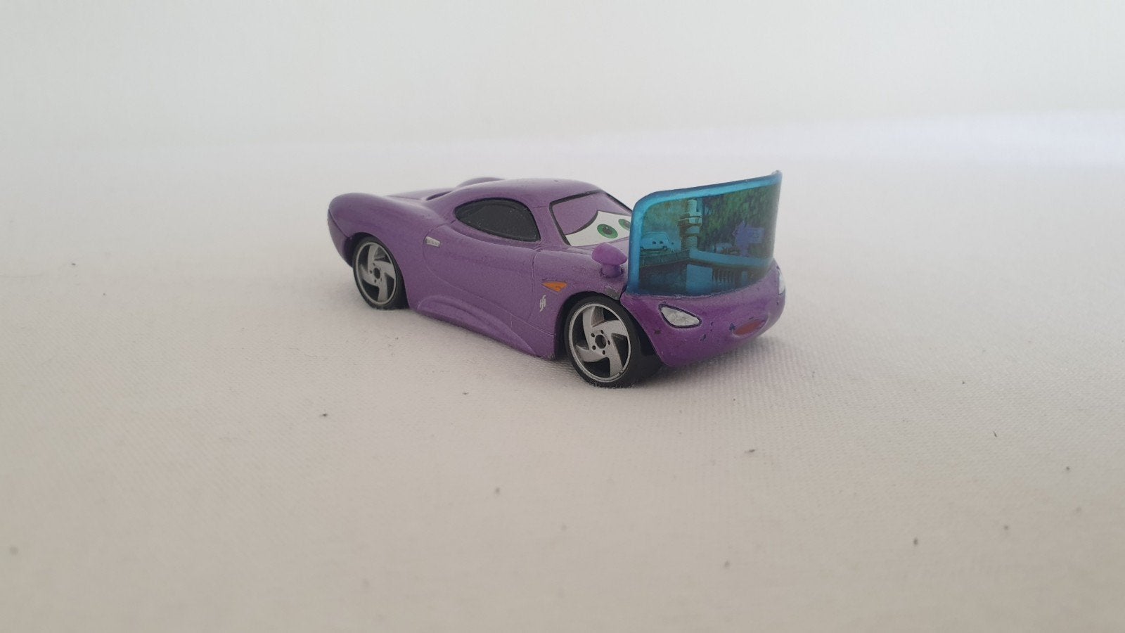 Cars 2 Holly Shiftwell met schermpje - Collector's item, Ophalen of Verzenden