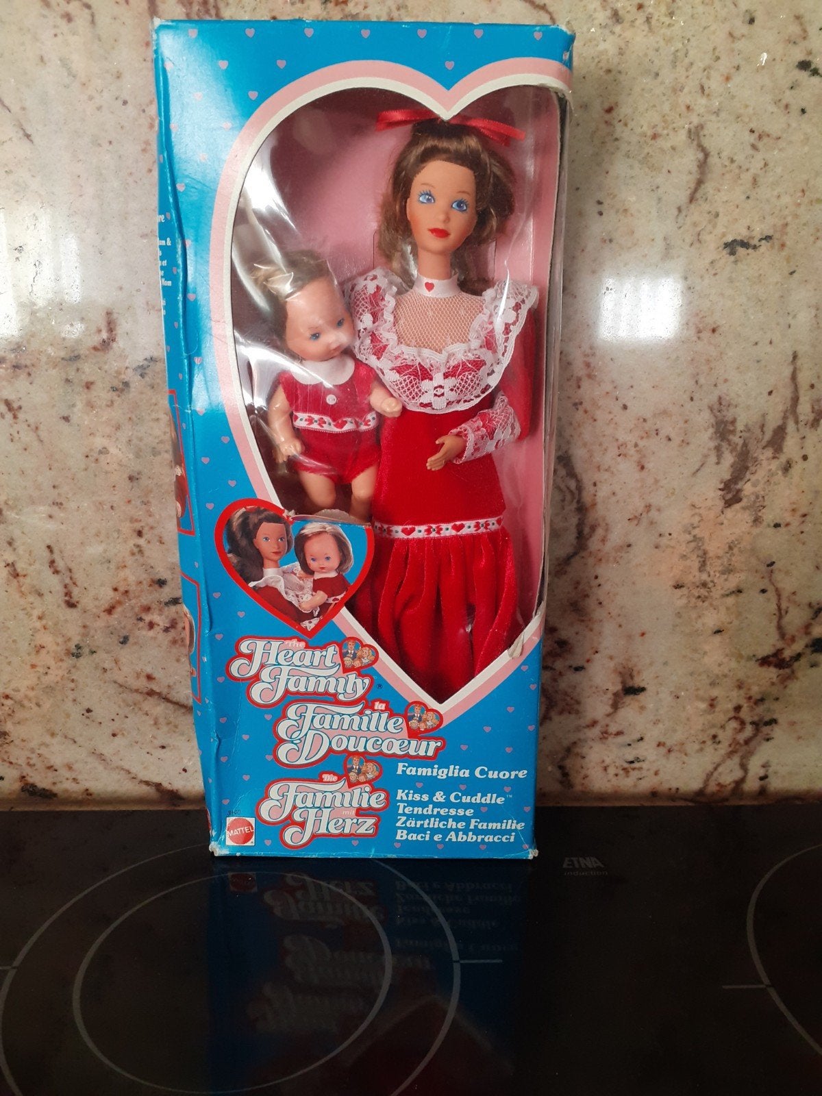 Vintage Mattel Heart Family Kiss & Cuddle pop met baby, Ophalen of Verzenden, Nieuw, Barbie