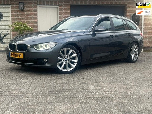 BMW 3-serie Touring 320i High Executive voldealer onderhoude, Auto's, BMW, Achterwielaandrijving, Gebruikt, 4 cilinders, 1445 kg