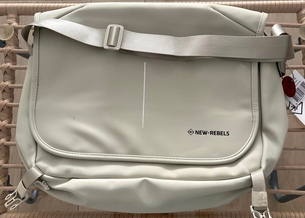 New Rebels schoudertas - Nieuw, Ophalen, Nieuw, Beige, Overige merken