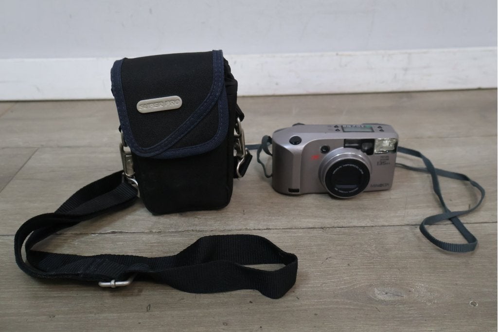 Minolta Autopak 8 135 XR camera met Super Pro tas, Ophalen of Verzenden, Niet ingevuld, Niet ingevuld, Niet ingevuld