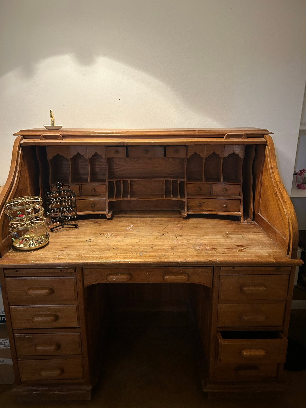 Antiek rolluikbureau met lades, Ophalen