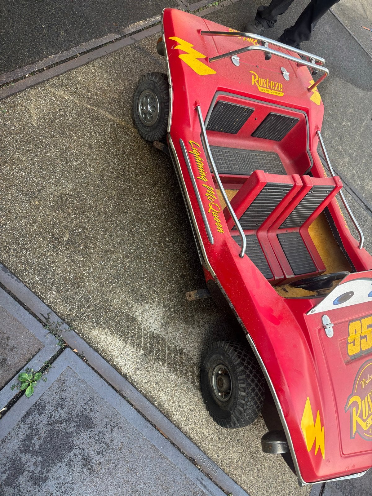 Lightning McQueen - Cars, Ophalen of Verzenden, Gebruikt, Trapvoertuig