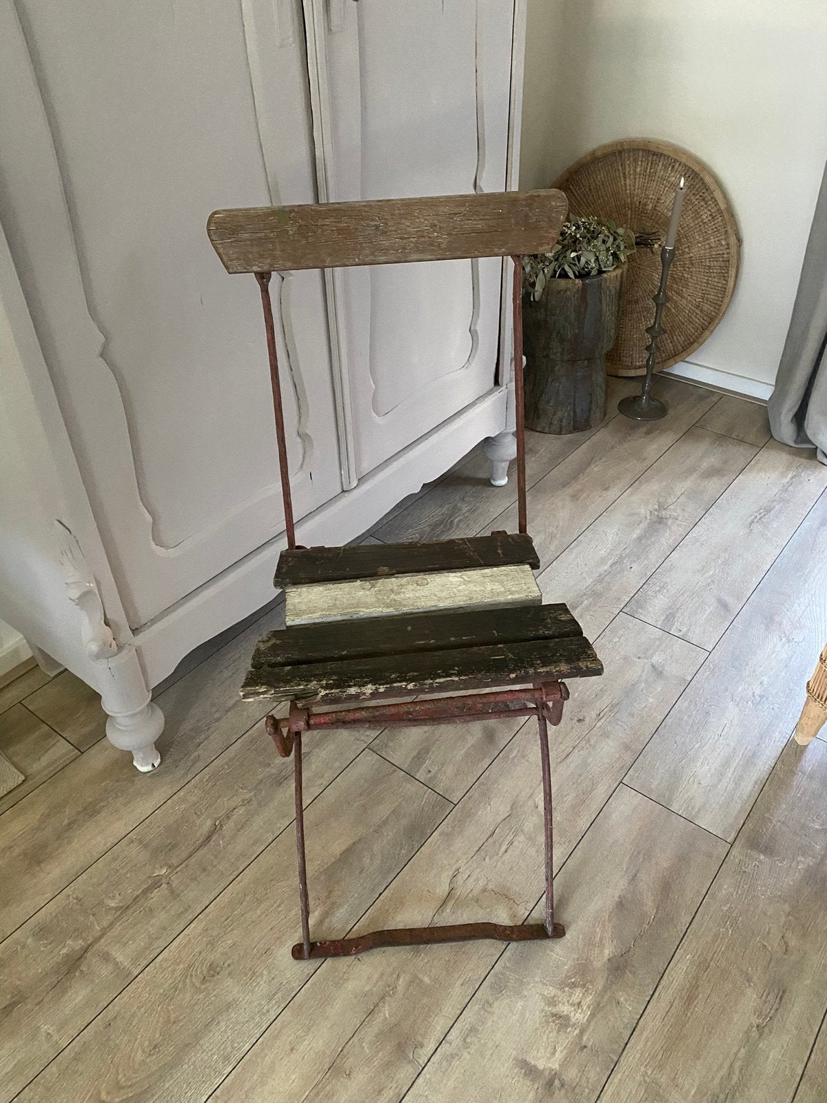 Brocant landekijk oud houten bistro stoeltje, Ophalen