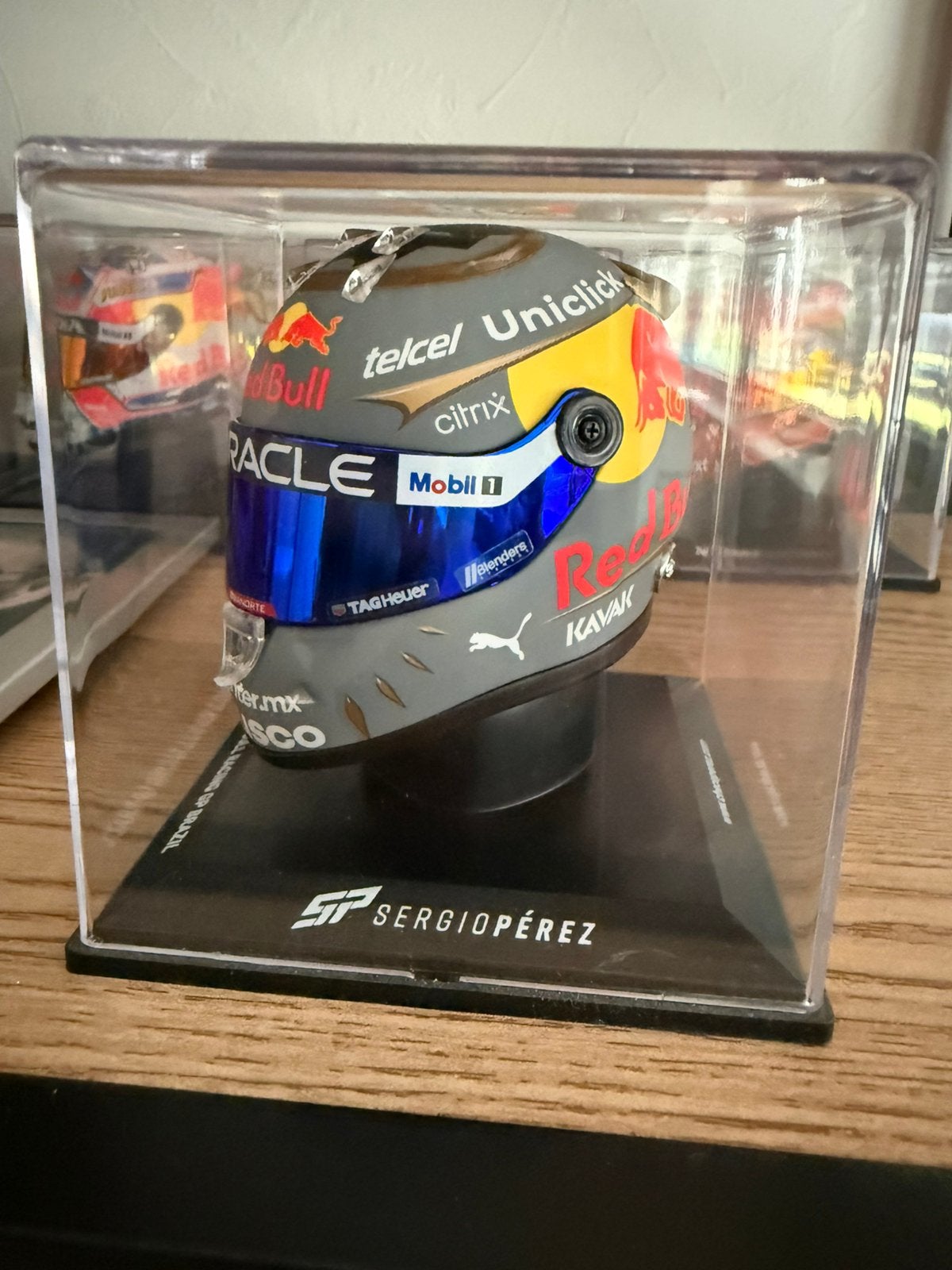 1:4 perez, Ophalen of Verzenden, Zo goed als nieuw, Formule 1