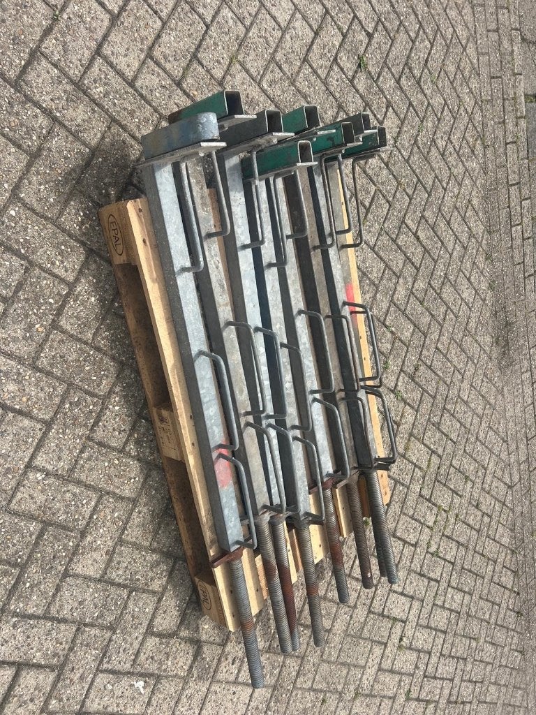 Klembaluster voor dakrandbeveiliging, Doe-het-zelf en Verbouw, Steigers, Ophalen, Gebruikt, Daksteiger, Minder dan 2 meter