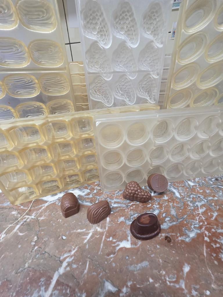 Set van 5 Chocolade Bonbon Mallen - Diverse Vormen, Gereedschap of Toebehoren, Nieuw, Ophalen of Verzenden, Kunststof