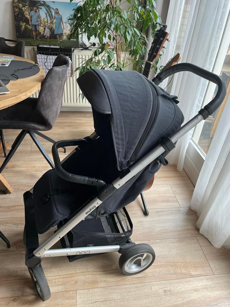 Mutsy Nexo kinderwagen  met voetzak-Compact, Verstelbare duwstang, Zo goed als nieuw, Mutsy, Ophalen
