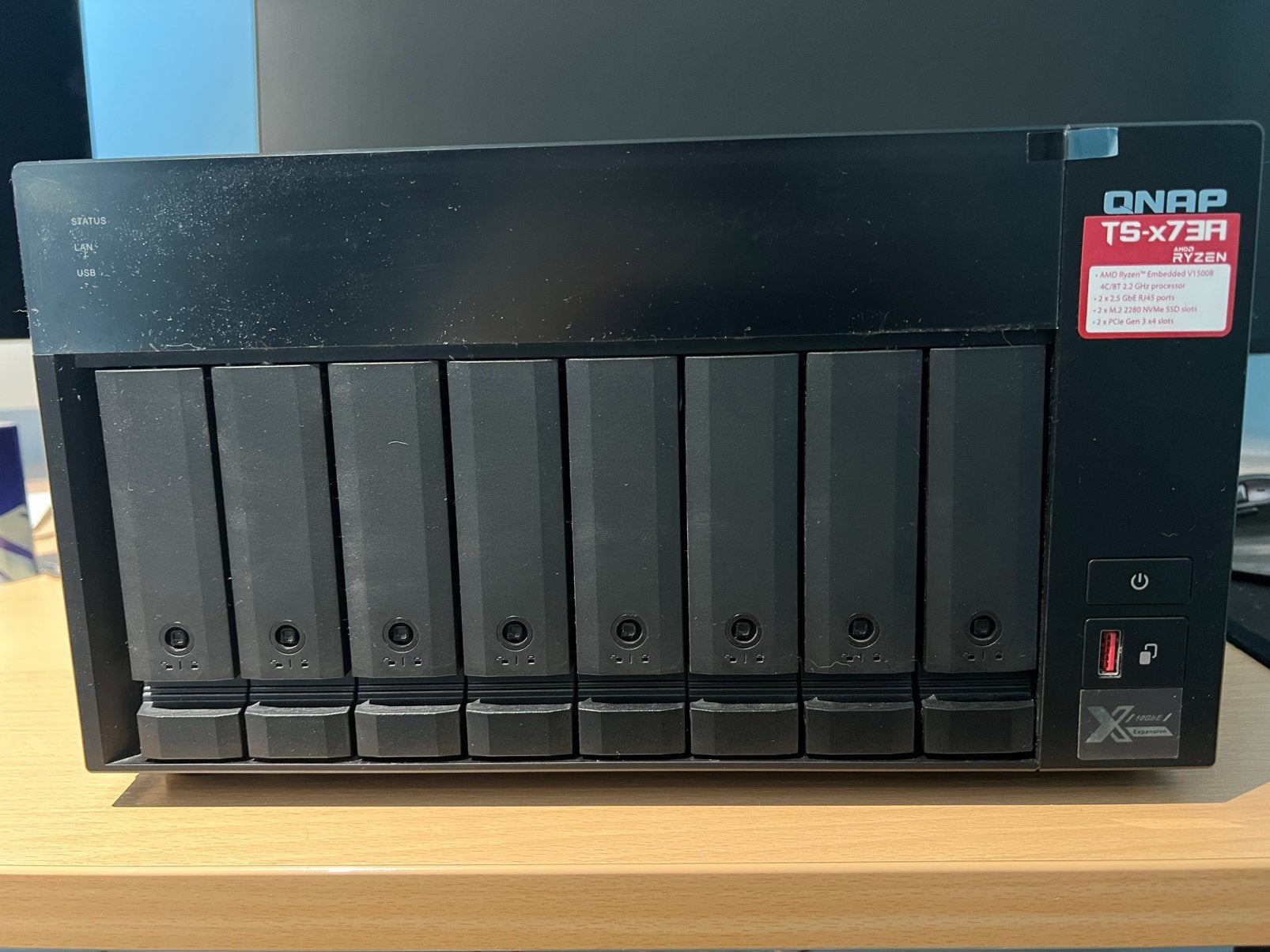 QNAP TS-873A 8GB, Computers en Software, NAS, Ophalen, Zo goed als nieuw