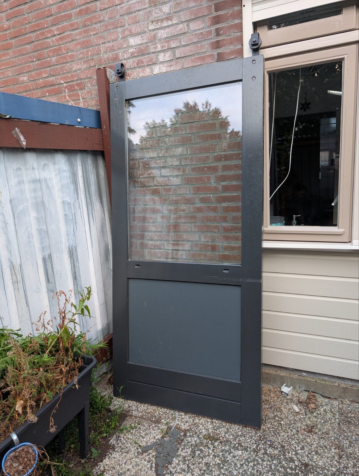 Grijze schuifdeur met glas en paneel, Doe-het-zelf en Verbouw, Ophalen, Gebruikt, 80 tot 100 cm, Binnendeur