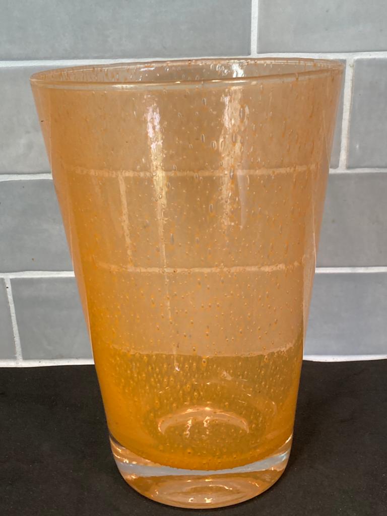 Oranje glazen vaas (050624), Huis en Inrichting, Woonaccessoires | Vazen, Oranje, Ophalen of Verzenden, Minder dan 50 cm, Glas