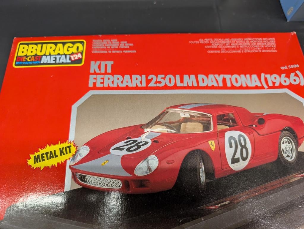 Bburago Ferrari 250 LM Daytona (1966) Metal Kit, Overige merken, Auto, 1:32 tot 1:50, Nieuw
