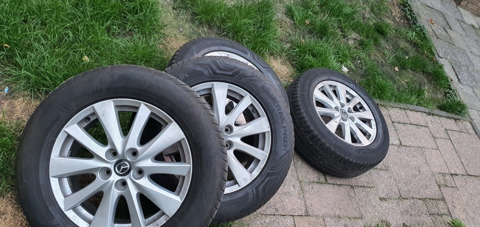 Mazda CX-5 Winterbanden op Velg - 225/65R17, Auto-onderdelen, Ophalen, Gebruikt, Banden en Velgen, 17 inch