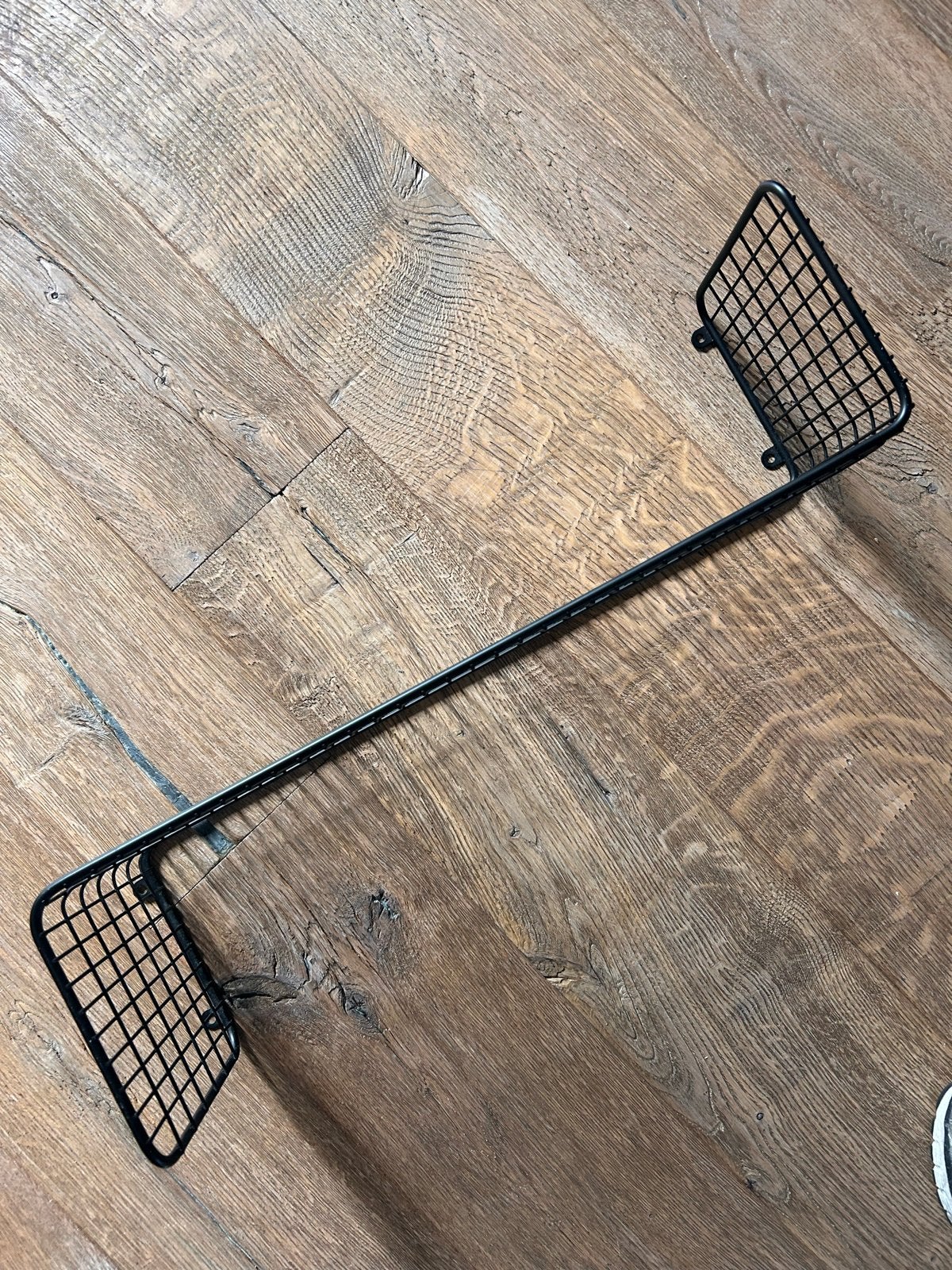 Ikea wandplank zwart - Stijlvolle en praktische opberger, Ophalen, Zo goed als nieuw