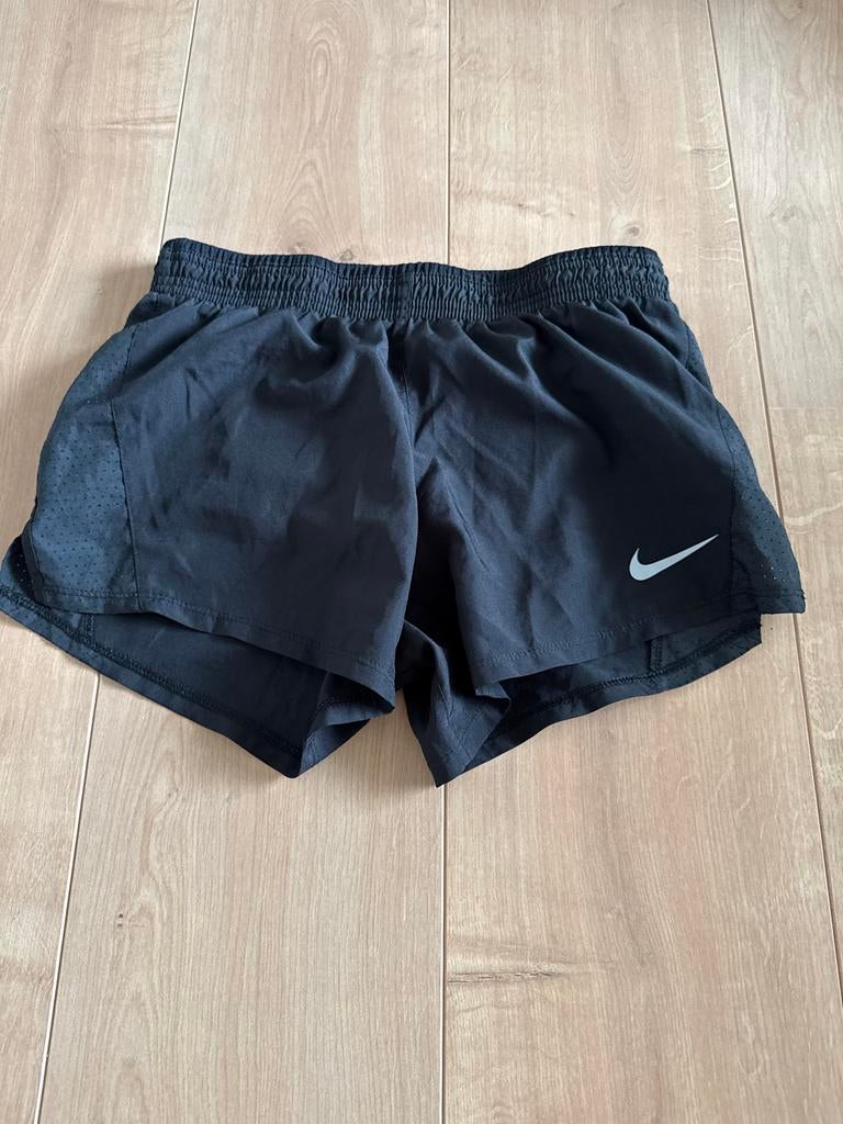 Nike Quick Dry Sport Broekje Kort XS Dames Zwart ZGAN, Zwart, Ophalen of Verzenden, Zo goed als nieuw, Hardlopen of Fietsen
