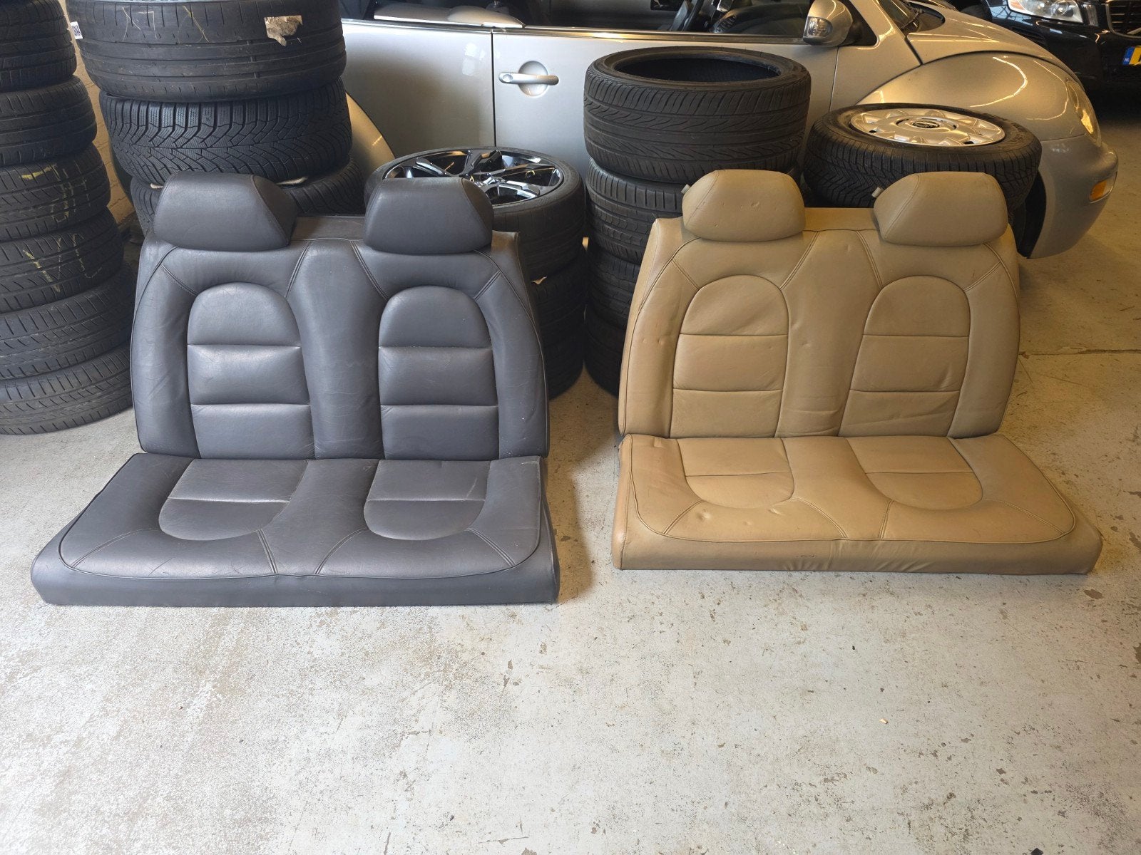 Saab 900 classic achterbank, 1x antraciet, 1x beige, Ophalen, Saab