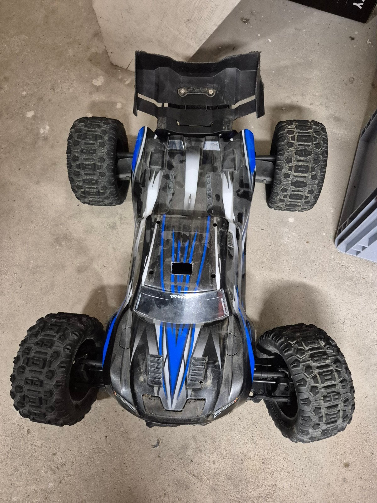 Traxxas Sledge blauw, Ophalen of Verzenden, Auto offroad