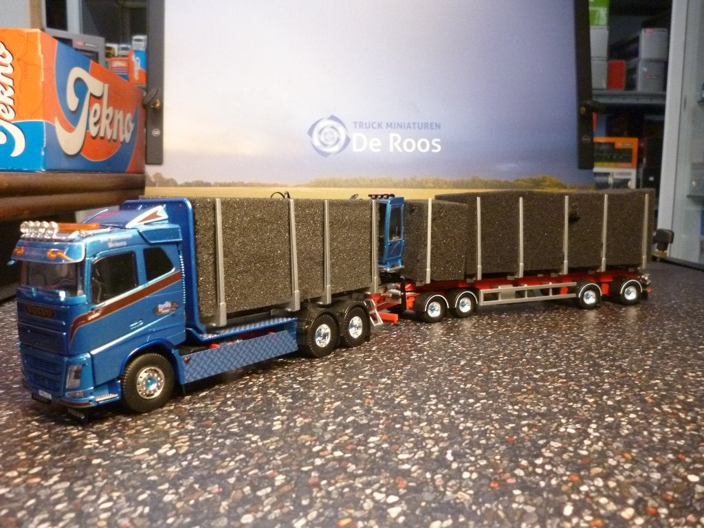 Tekno Volvo FH4 bomenauto Jan Johansson met certificaat, Hobby en Vrije tijd, Modelauto's | 1:50, Ophalen of Verzenden, Nieuw