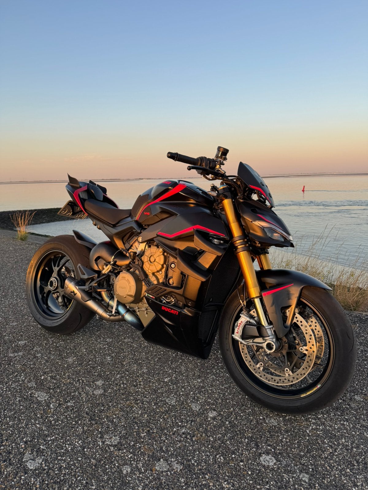 Ducati Streetfighter V4S 2021 Akra 9500km Volledig rijklaar!, Particulier, Naked bike