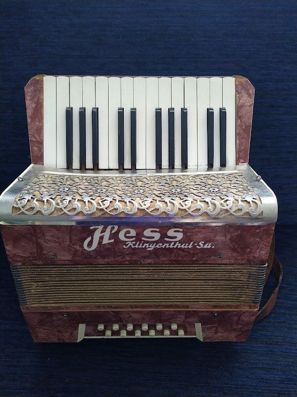 Antieke Vintage accordeon €75, Muziek en Instrumenten, Accordeons, Gebruikt, Overige formaten, Met koffer, Toetsaccordeon