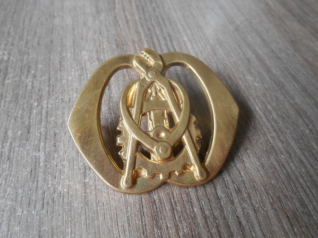 Baretembleem Technische Dienst TD Baretgesp, Ophalen of Verzenden, Landmacht, Nederland, Embleem of Badge