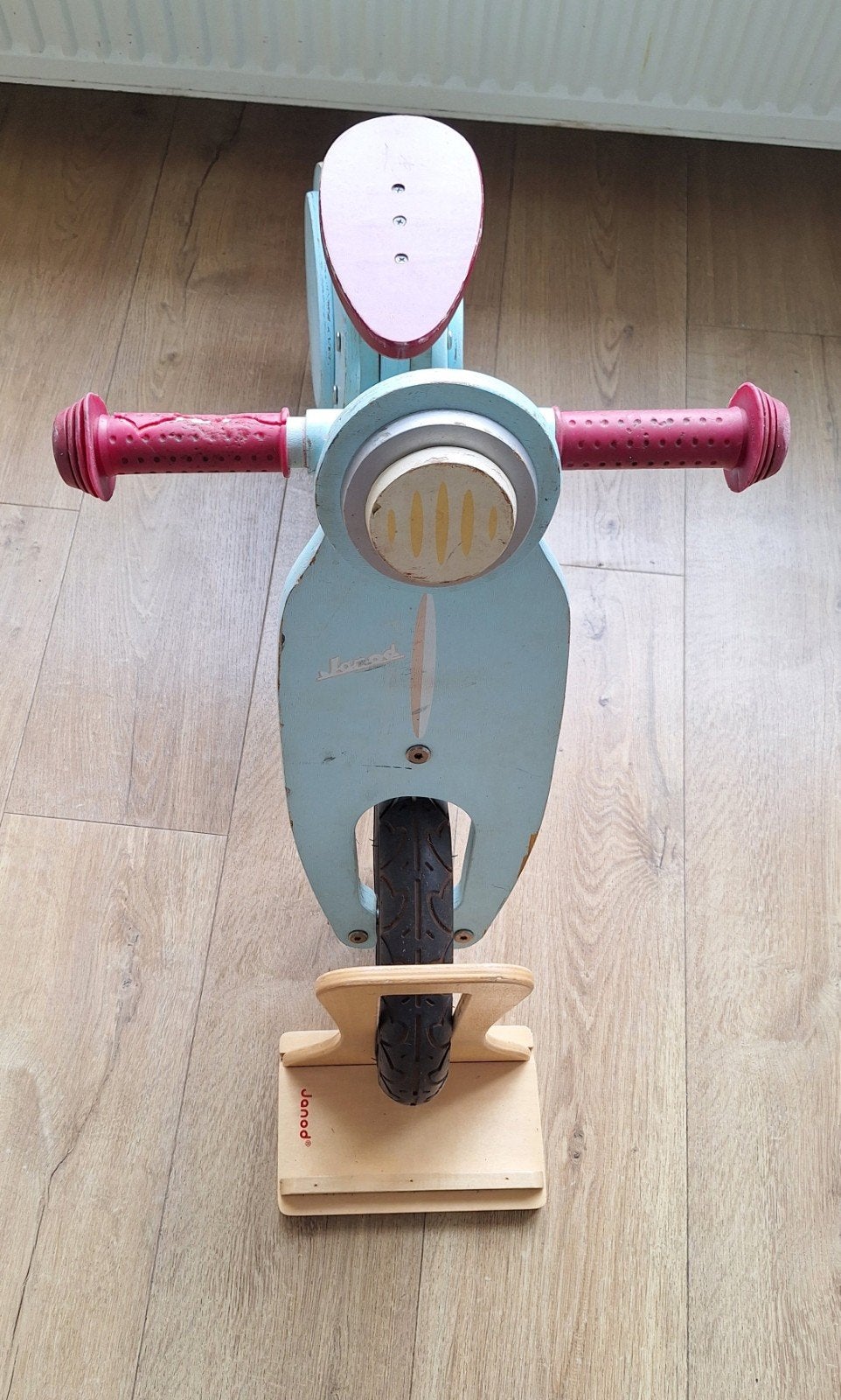 Janod houten loopscooter blauw, Ophalen, Gebruikt
