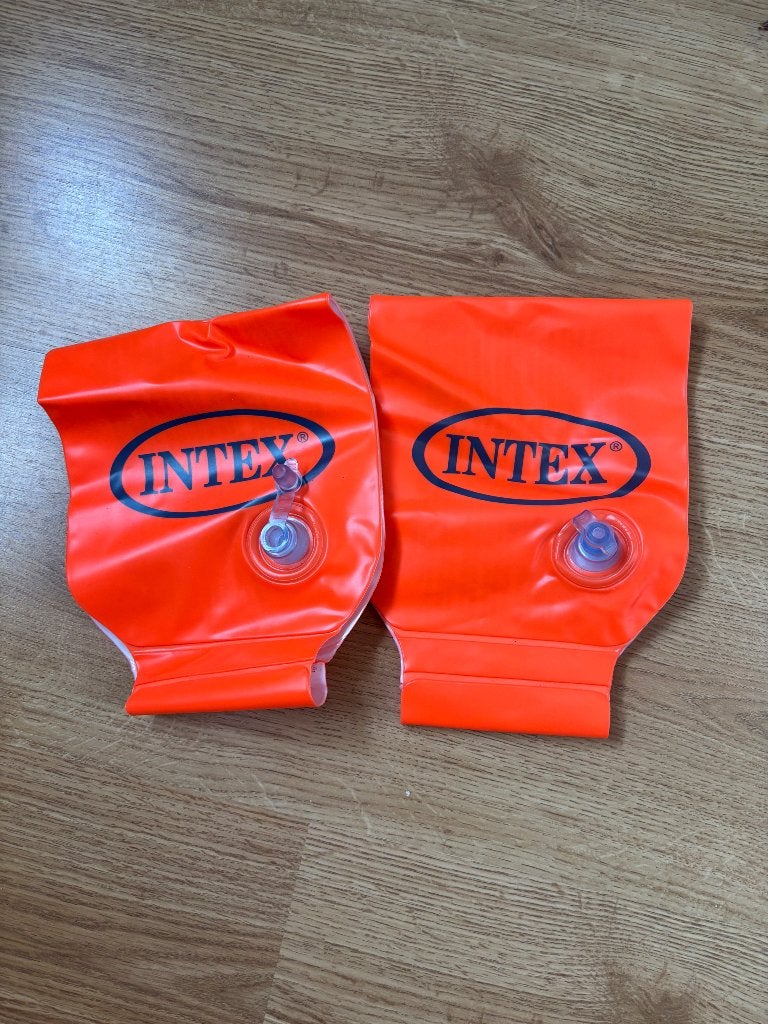 Intex zwembandjes 3-6 jaar, Ophalen, Zo goed als nieuw