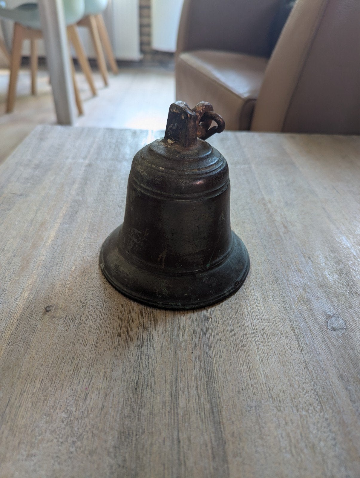 Antieke bronzen bel - Decoratieve tafelbel, Ophalen