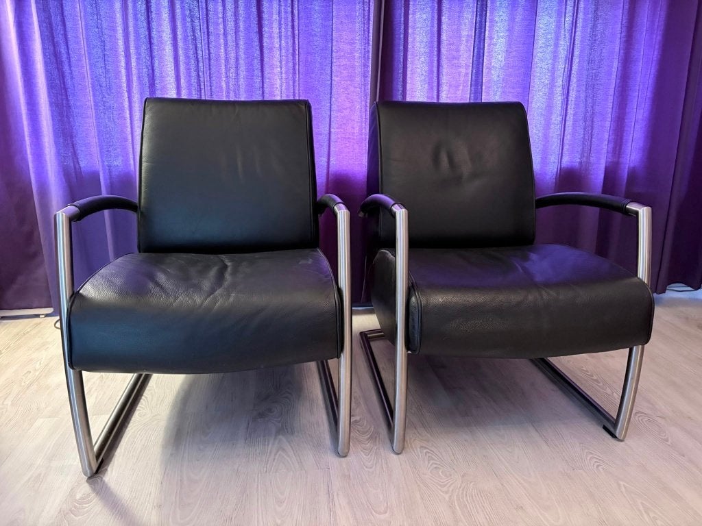 2 x Bree's New World design fauteuil zwart leer/RVS, Ophalen, Gebruikt, Minder dan 75 cm, Modern industrieel