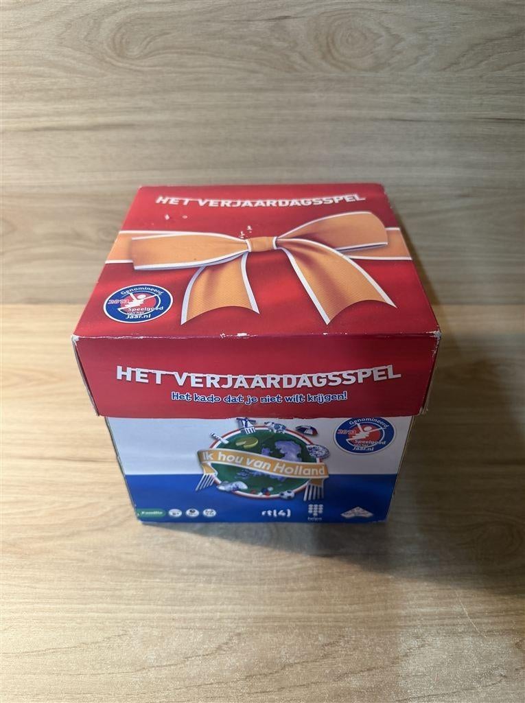 ik hou van holland het verjaardagsspel - s6555, Hobby en Vrije tijd, Gezelschapsspellen | Bordspellen, Verzenden, Zo goed als nieuw