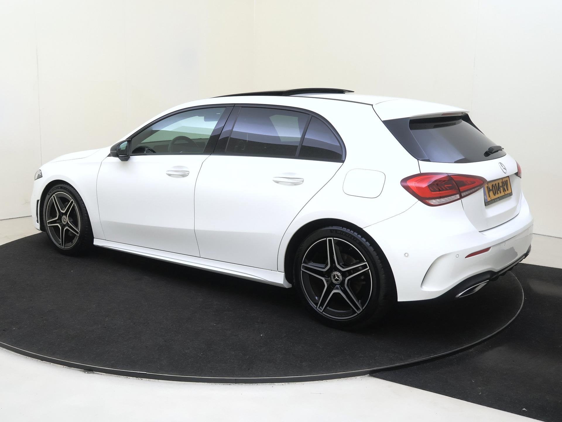 Mercedes-Benz A-klasse 180 Business Solution AMG, Auto's, 136 pk, Gebruikt, 4 cilinders, Automatische klimaatregeling