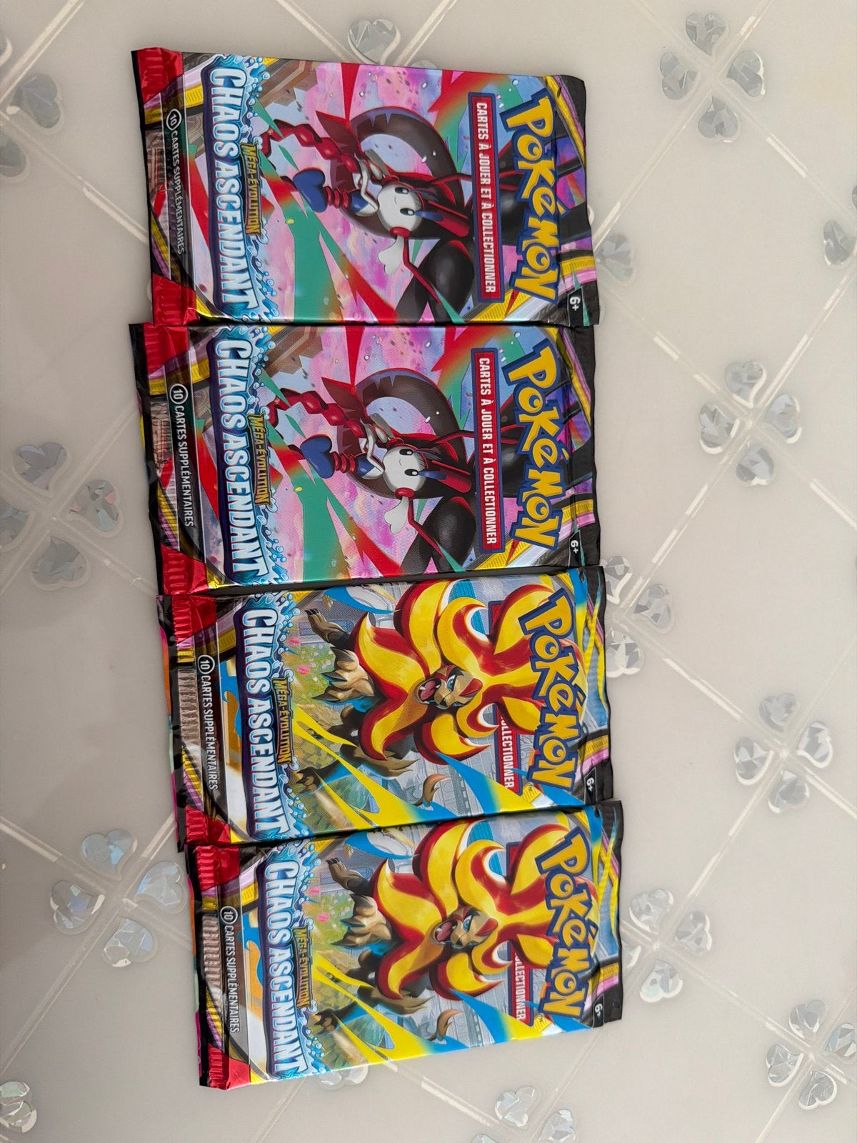 Pokémon Chaos Ascendant Booster Packs (4 stuks), Ophalen of Verzenden, Nieuw, Booster