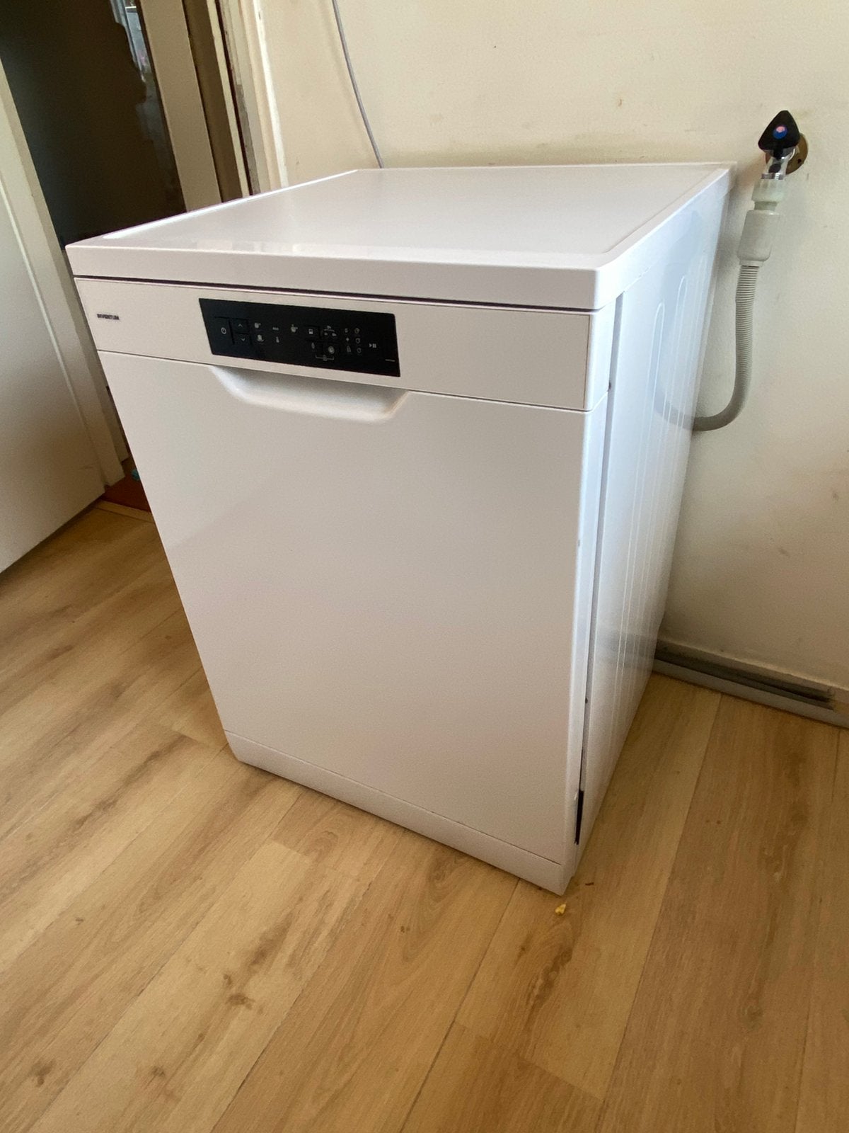 Vrijstaande vaatwasser.  Inventum VVW6008AW, Ophalen, Zo goed als nieuw, 85 tot 90 cm