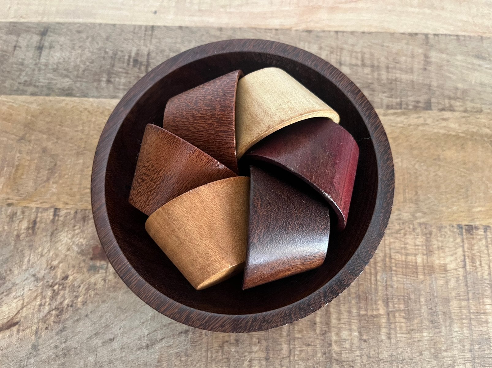 Peet Suriname houten schaaltjes set, Ophalen of Verzenden, Zo goed als nieuw, Rond, Hout