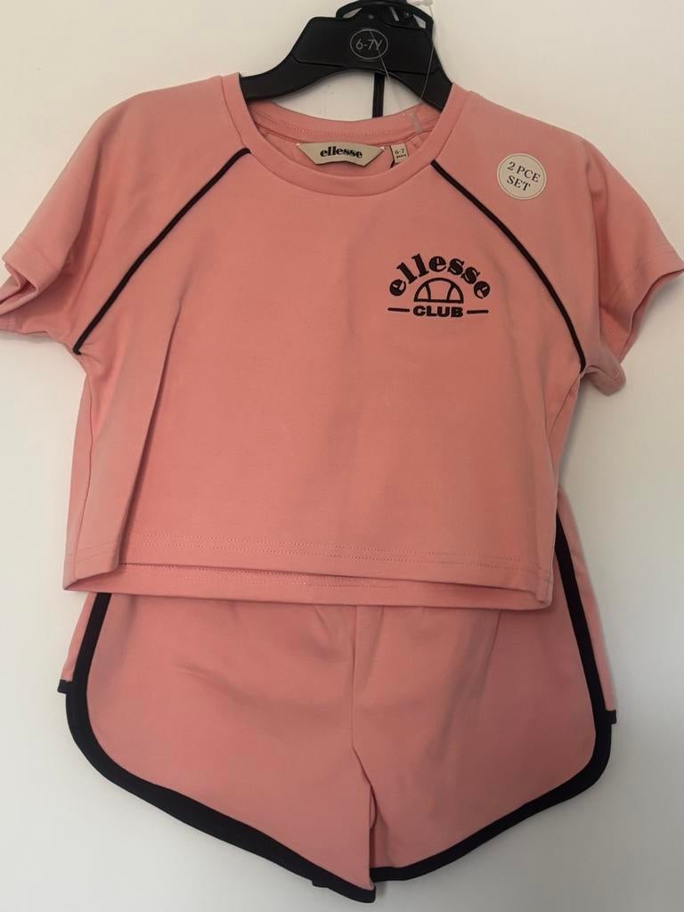 Nieuwe Ellesse zomerset maat 110-116, Kinderen en Baby's, Kinderkleding | Maat 110, Verzenden, Nieuw, Meisje, Setje