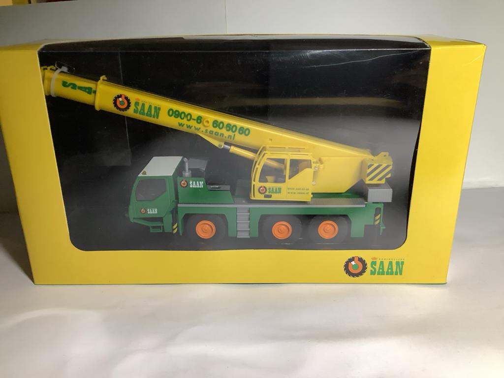 SAAN Kraanwagen Model - Nieuw in Doos, Ophalen of Verzenden, Nieuw, Hijskraan, Tractor of Landbouw, Conrad
