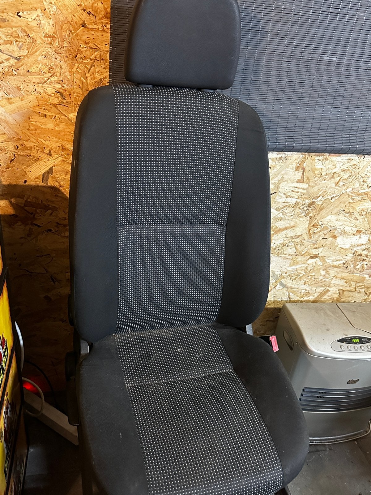 mercedes sprinter bijrijders stoel, Ophalen