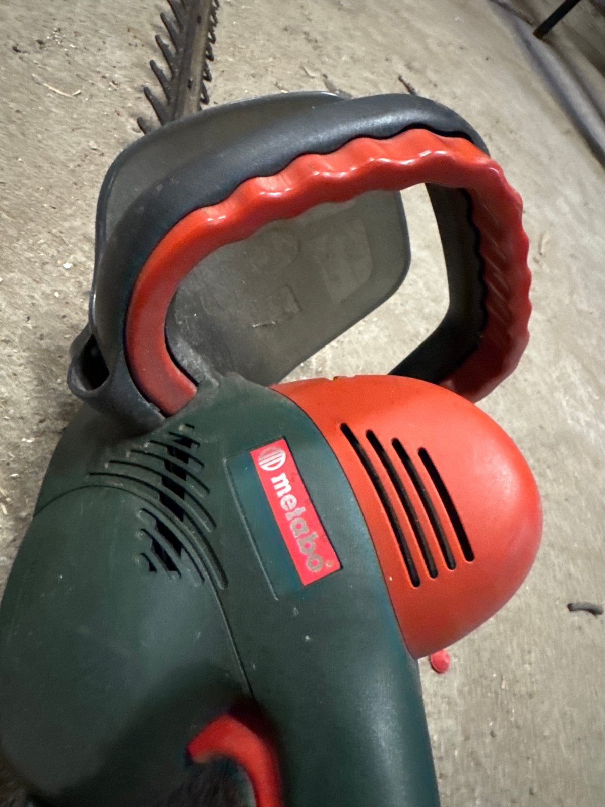 Metabo elektrische heggenschaar 80 cm zaagblad, Ophalen, Gebruikt, Elektrisch