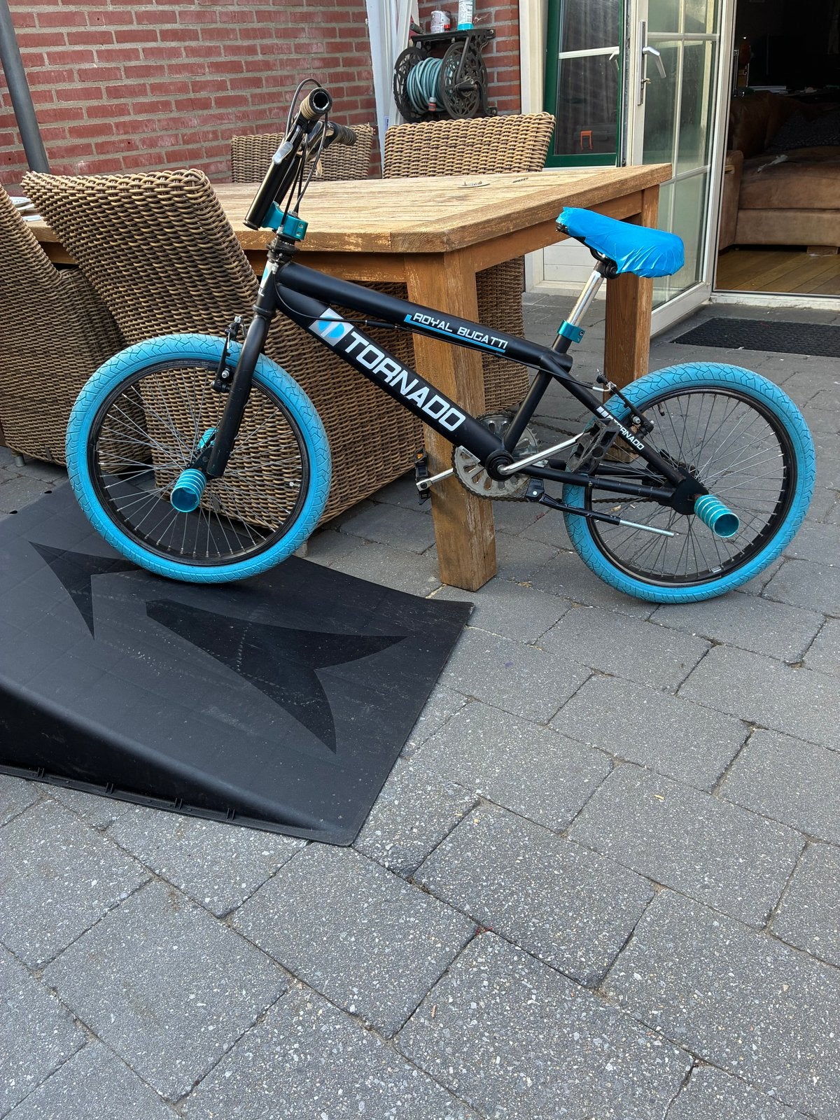 Royal Bugatti Tornado BMX - Zwart/Blauw, Fietsen en Brommers, Ophalen, Gebruikt, Staal, Velgrem