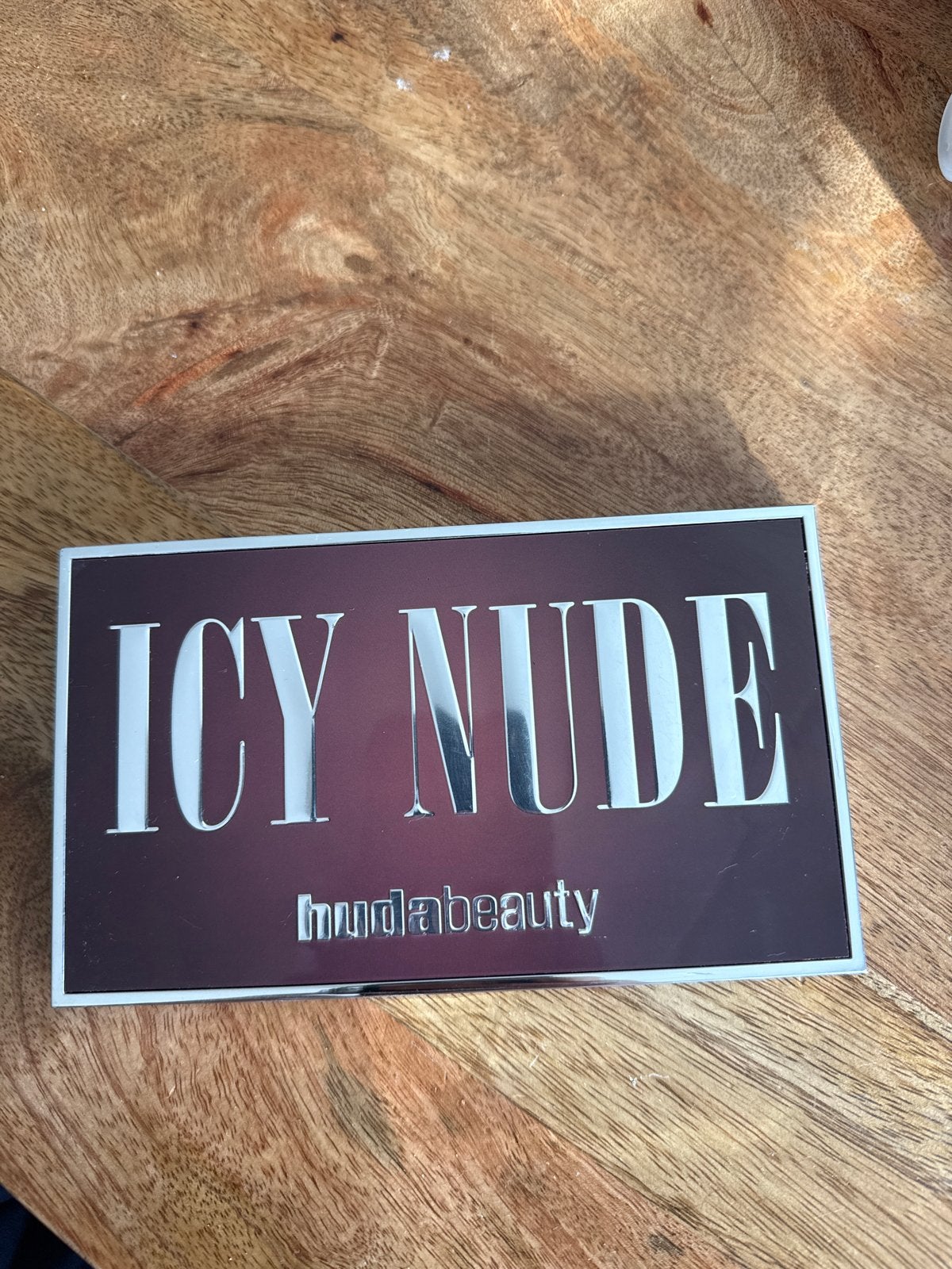 Huda Beauty Icy Nude Oogschaduwpalet - Zo goed als nieuw, Ophalen of Verzenden, Zo goed als nieuw, Make-up, Overige kleuren